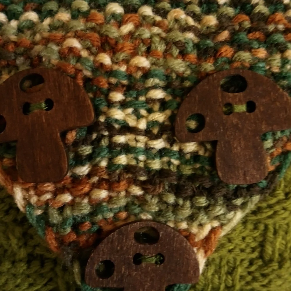 Hand Crafted Knit Pillow Olive Button Cable Throw Couch Sofa Essential Cabin